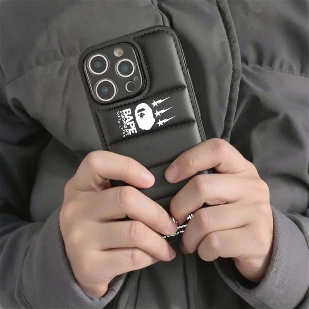 Capa para iPhone Ape Design Black Down Filled Puffer