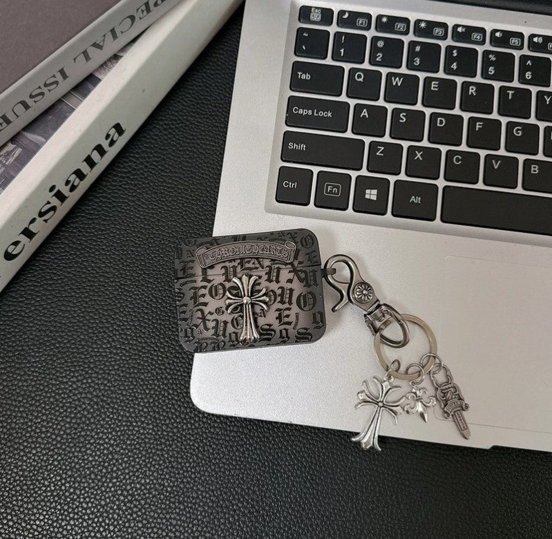 Chrome Cross Charm AirPod-fodral