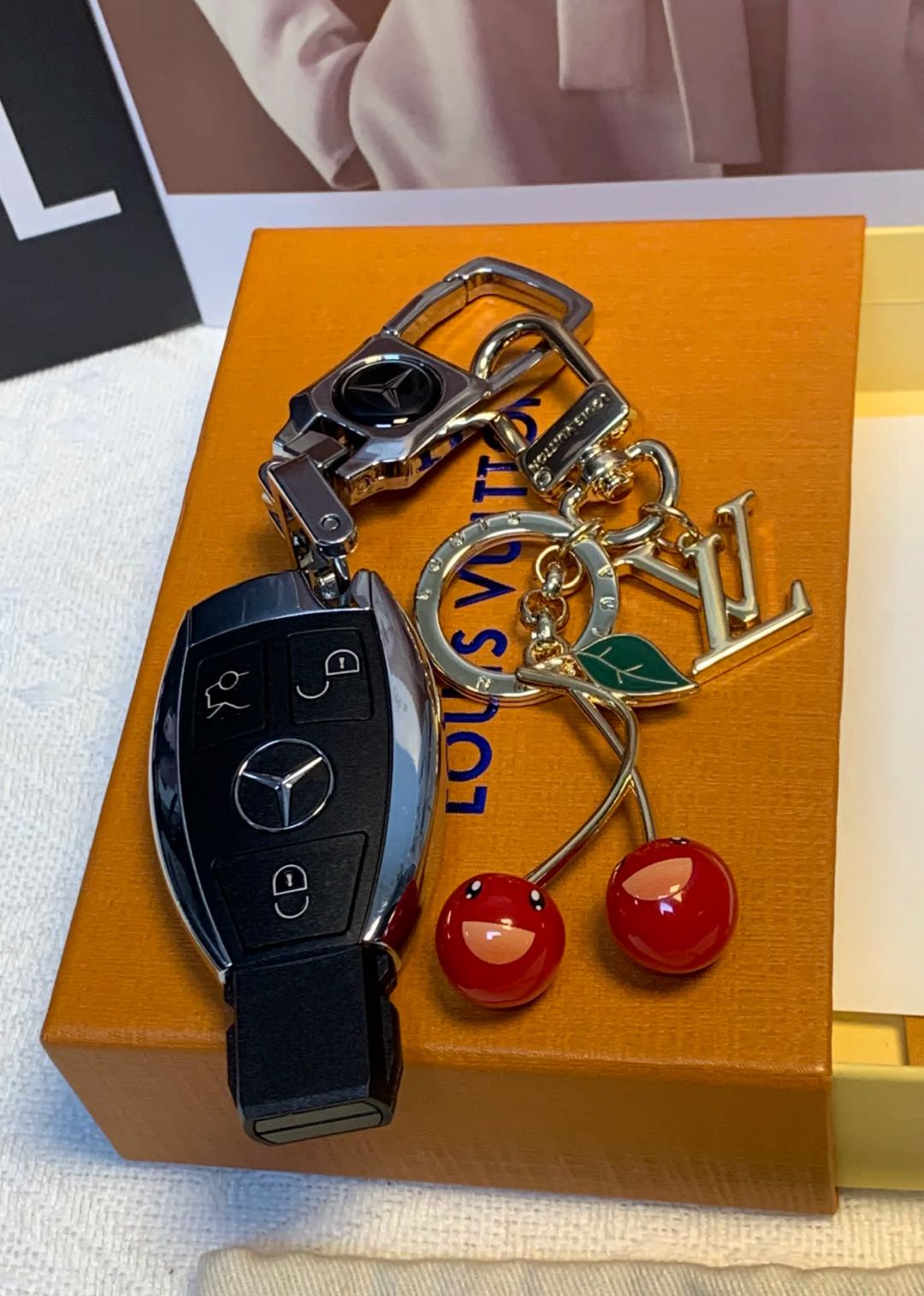 🌟 Chaveiro L-Cherry: Fofura + Luxo, Tudo em Um 🍒✨