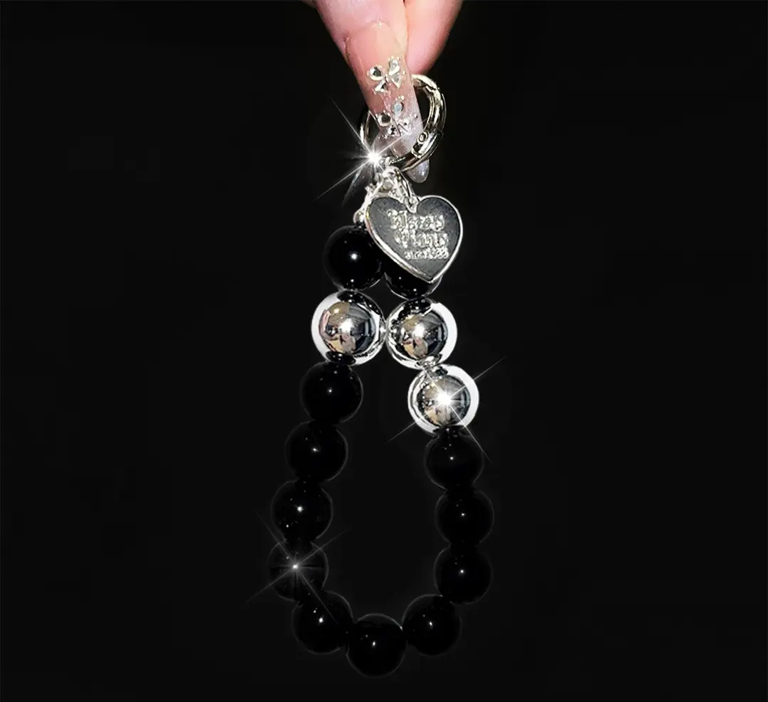 Luxury Velvet Rose Case for iPhone – Full-Lens Protection