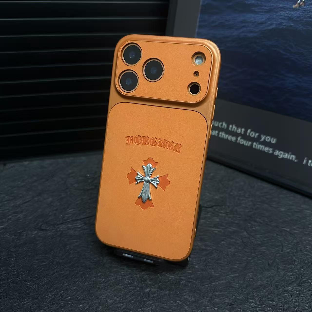 Capa gótica de couro cruzado de luxo