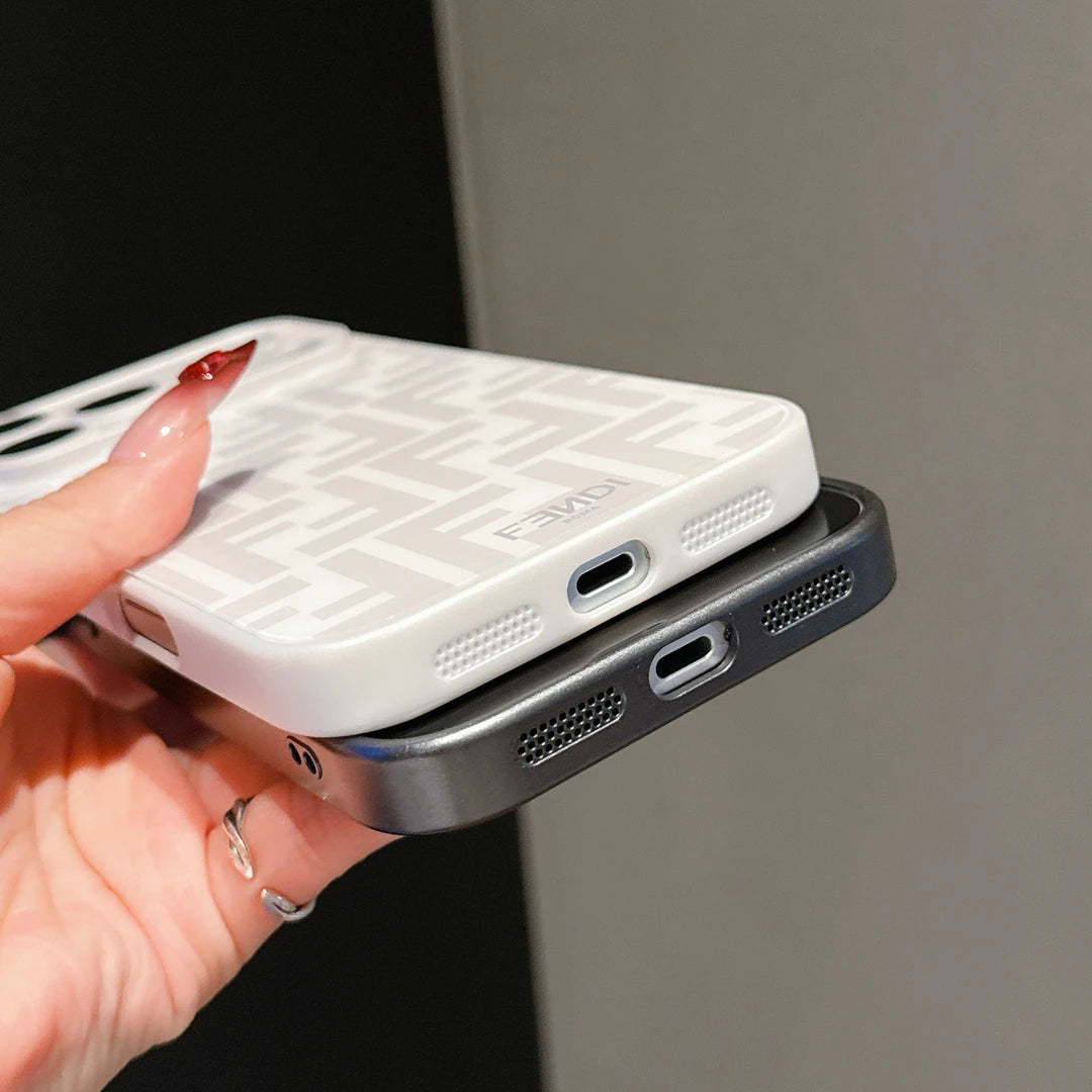 Luksuskuvioinen iskunkestävä iPhone-kotelo kameran suojauksella