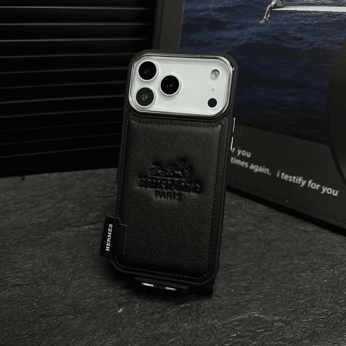 Luxus bőr kihajtható tok – Prémium lencsevédelem