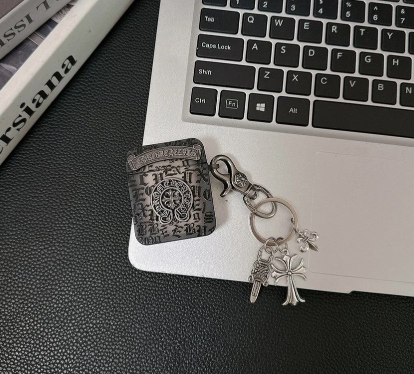 Chrome Cross Charm AirPod-fodral