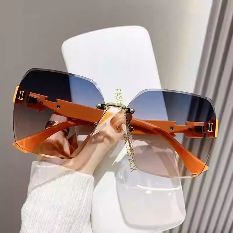 Anpassade lyxiga H solglasögon